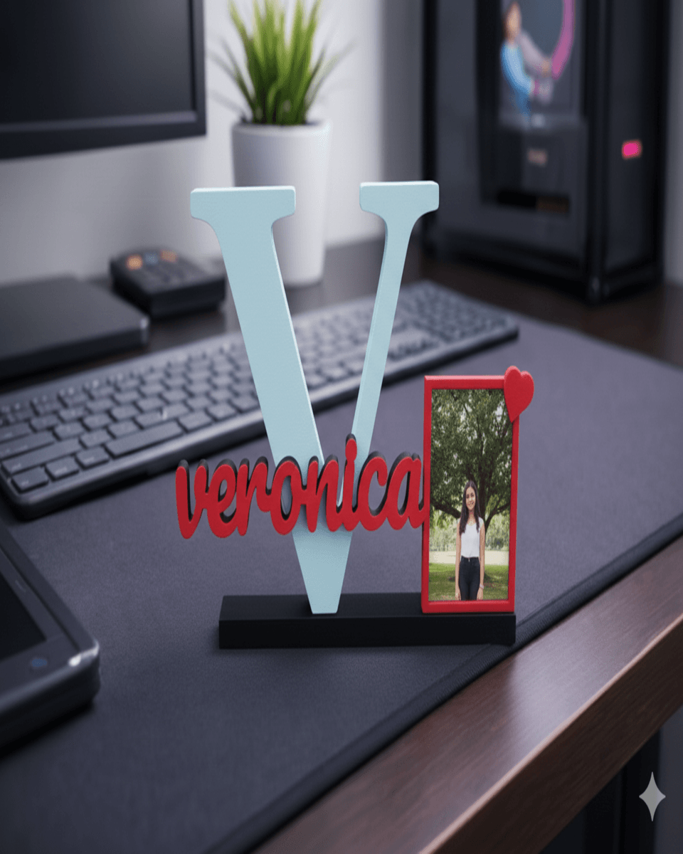 Name Photo Stand – Custom 3D Desk Decor