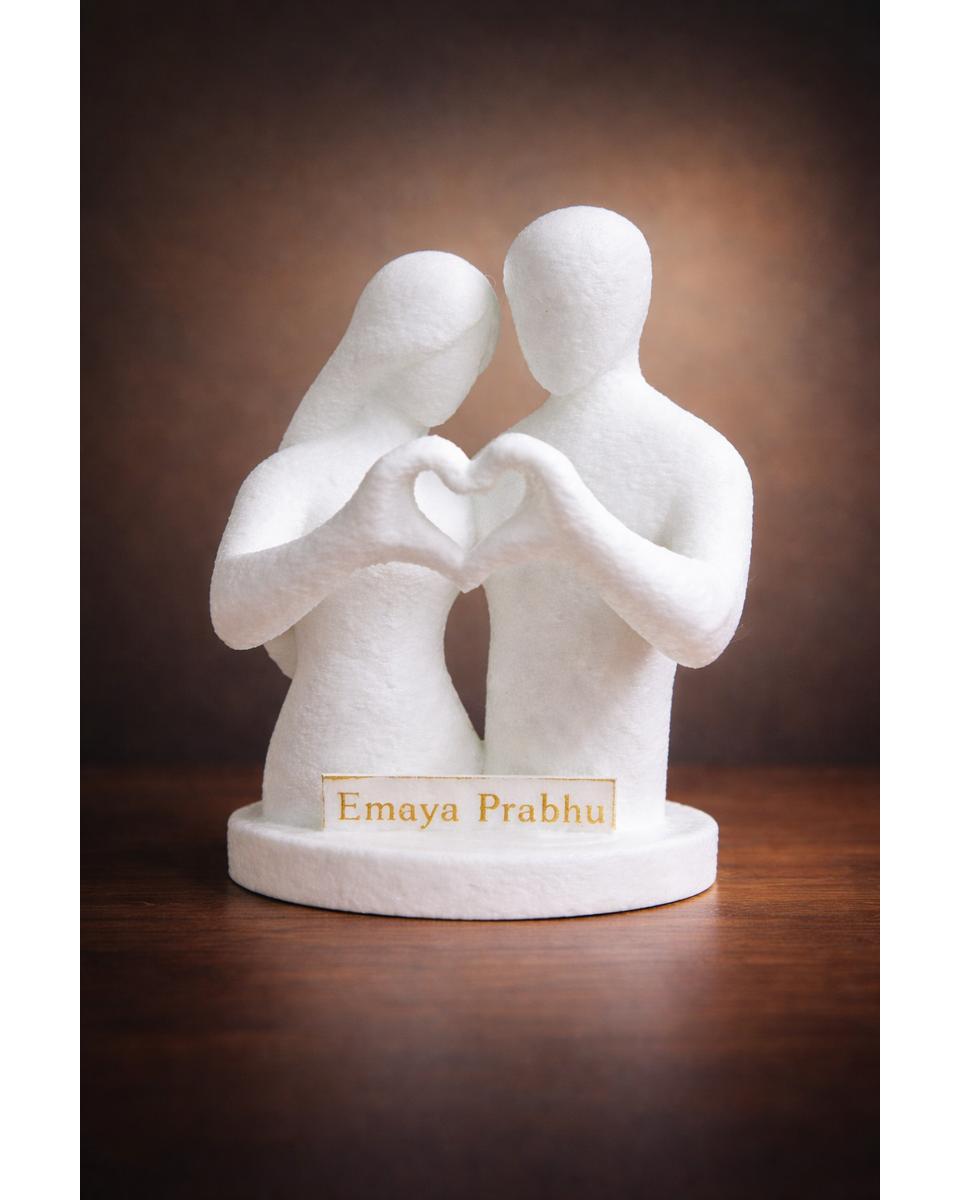 Heart Shape Miniature Couple Sculpture